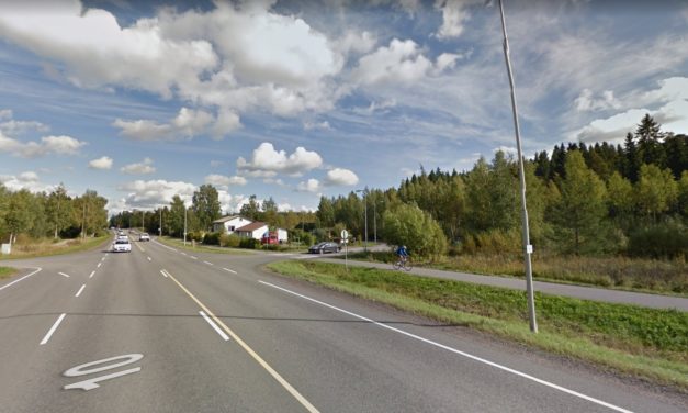 Talousarvioaloite määrärahan lisäämisestä valtatien 10 Liedon Metsolantien risteyksen kääntymiskaistan suunnitteluun (30 000 euroa)