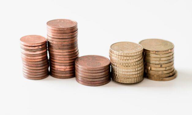 Talousarvioaloite rasismin vastaisen ja hyvien väestösuhteiden toimintaohjelman hankkeisiin ehdotetun määrärahan poistamisesta (-120 000 euroa)