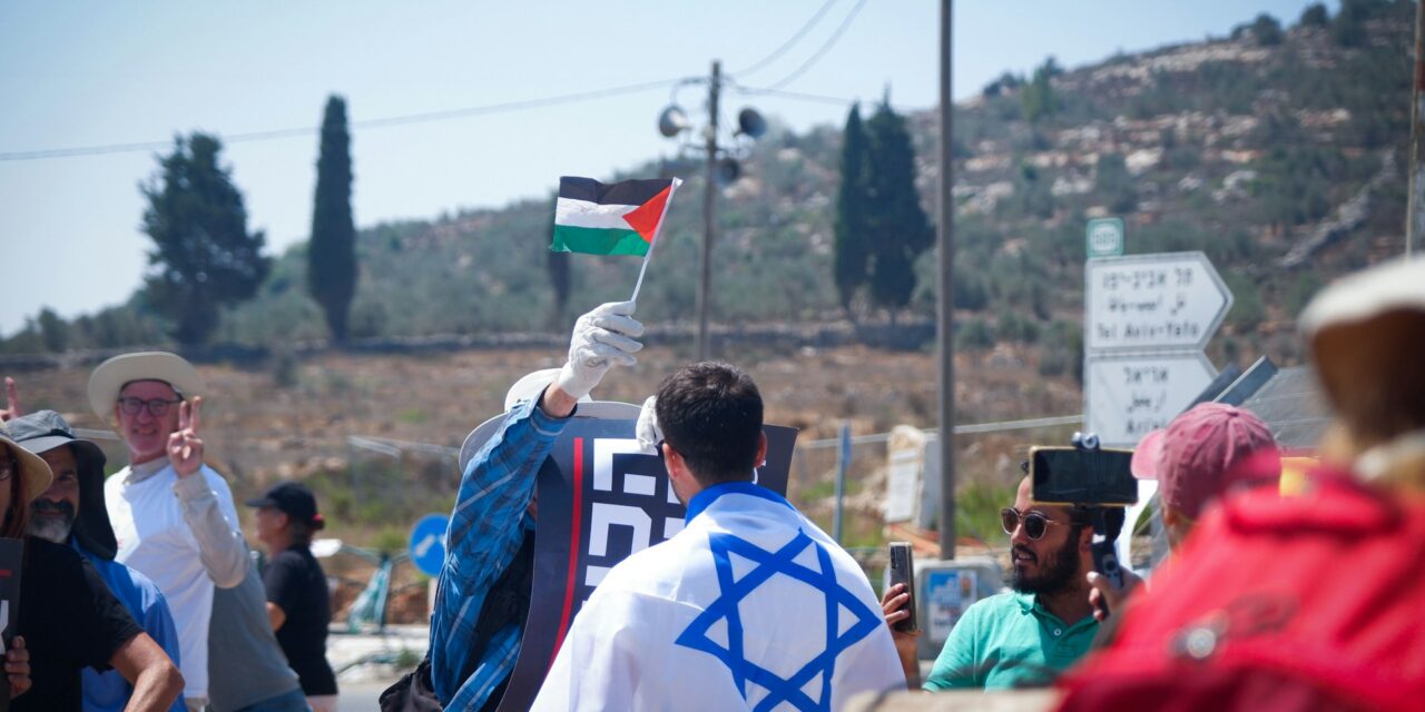 Junnila: Palestiinan tunnustaminen ei ole ajankohtaista – ”Kahden valtion mallihan syntyy vasta sitten, kun kaikki osapuolet ovat sen hyväksyneet”